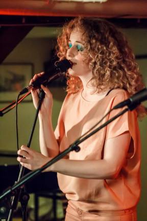 sample hush musikcafeen 2013-1139